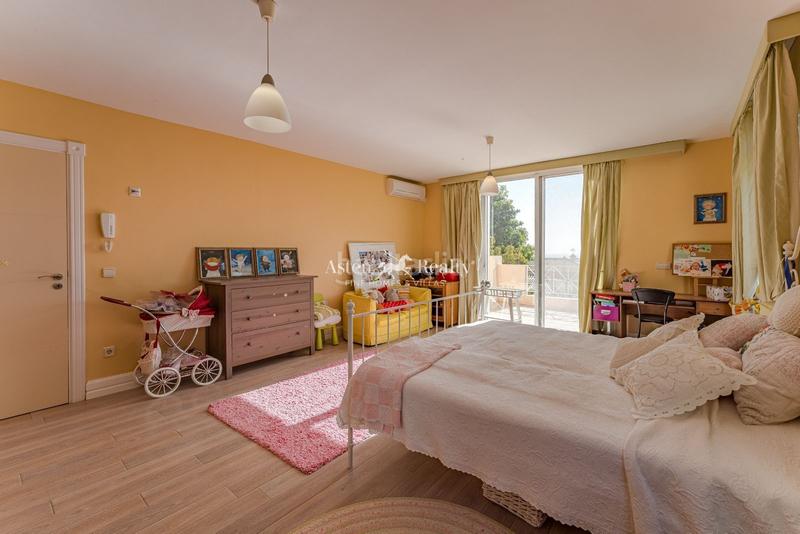 Foto e2332eab-c591-431d-821b-c42c816cabc8. Haus mit heizung parking pool in La Caleta Adeje