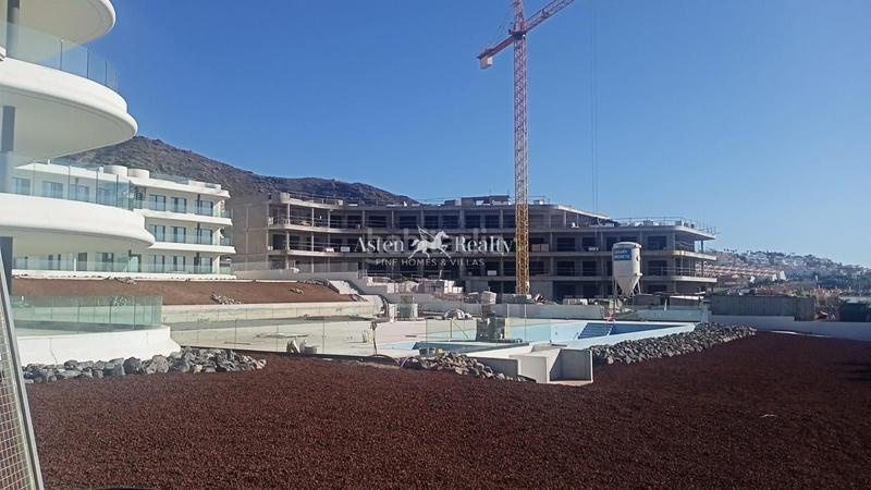 Foto 3e54da21-84a9-4d2f-8265-95cf62fdd0f2. Apartament amb aparcament piscina a Playa Fañabé Alto Adeje