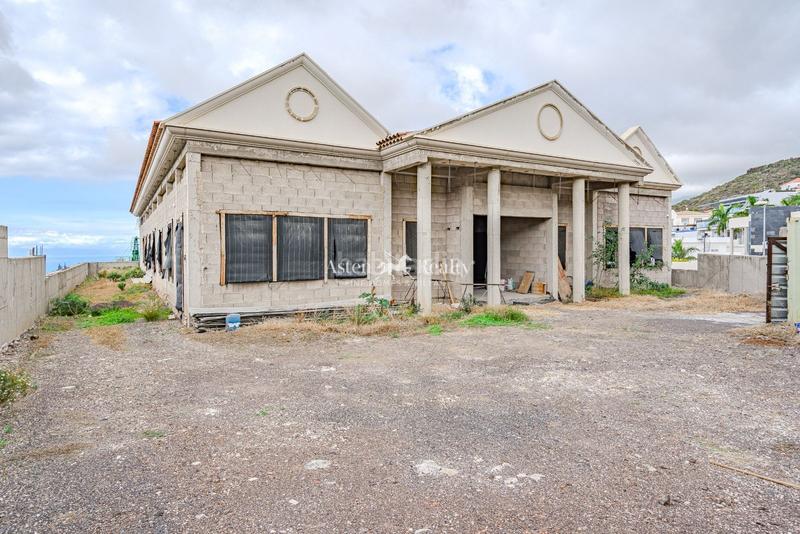 Foto 229768dc-0b88-4963-a4c2-ff350fb3c867. Maison avec parking piscine dans Torviscas Centro y Alto Adeje