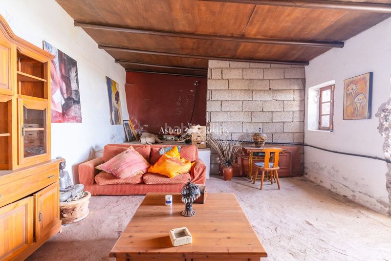 Foto 915981dd-3429-41bd-bf80-b96f14bfc019. Casa amb aparcament a Chío Guía de Isora