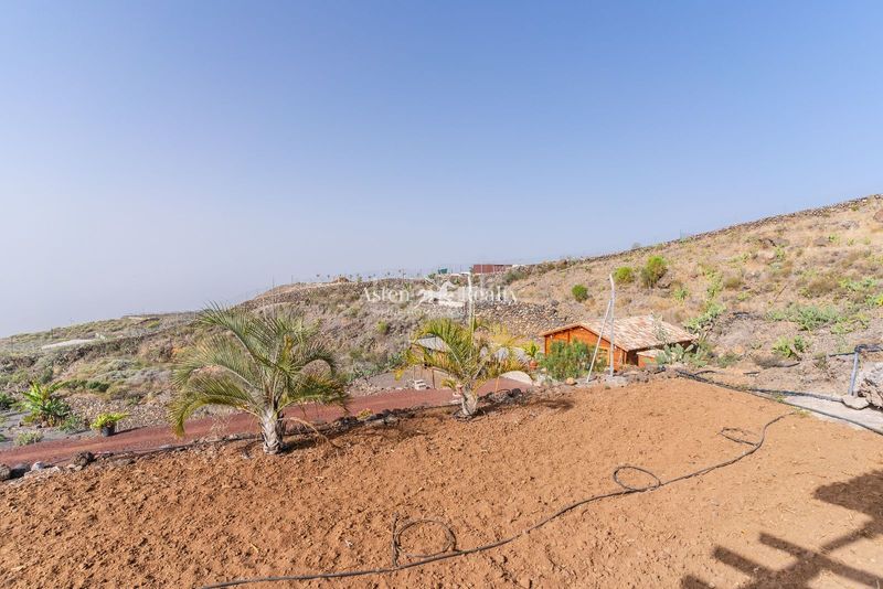 Foto d021580f-87de-4847-9c99-77f6e2a1912d. Casa amb aparcament a Chío Guía de Isora