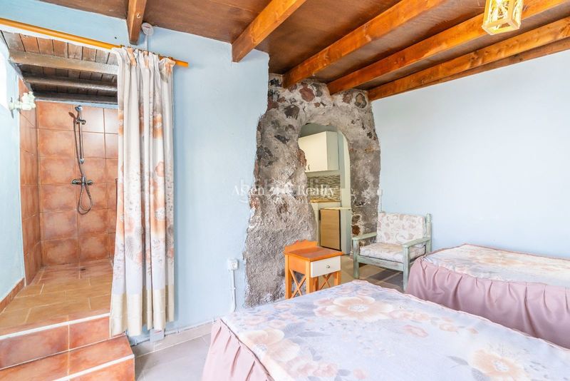 Foto e016916f-7a44-43a0-b2c1-376df0398765. Casa amb aparcament a Chío Guía de Isora