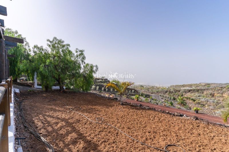 Foto e1f644c0-aab2-42aa-bb1f-3c97990551a7. Casa amb aparcament a Chío Guía de Isora