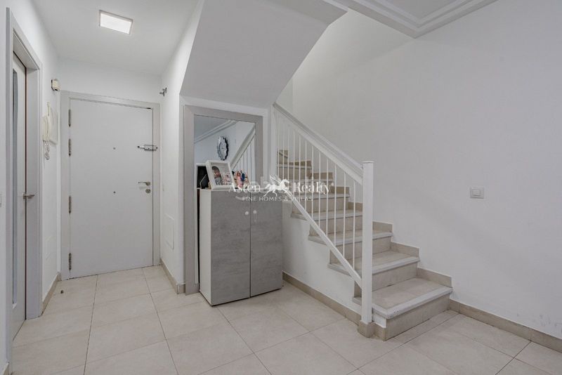 Foto c268f261-5ec6-4aa9-8500-cfac1d6d3ab3. Àtic amb aparcament piscina a Casco Urbano Adeje