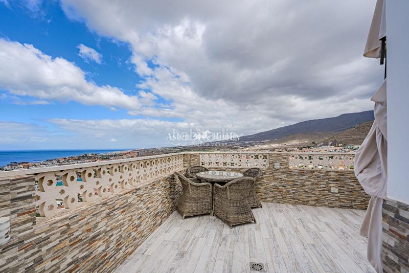 Foto c1226657-627a-4332-8db6-ff9e85c08381. Maison avec parking piscine dans Playa del Duque Adeje