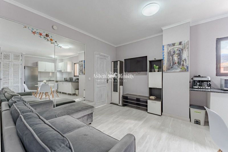 Foto 134d929e-d9bc-4d5d-a7b4-614d6b5daa27. Apartament amb piscina a Callao Salvaje - Playa Paraíso Adeje