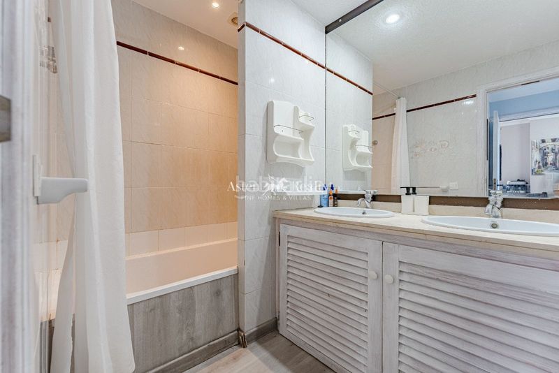 Foto e96635b4-825f-480a-a3f4-6a797099e2ab. Apartament amb piscina a Callao Salvaje - Playa Paraíso Adeje