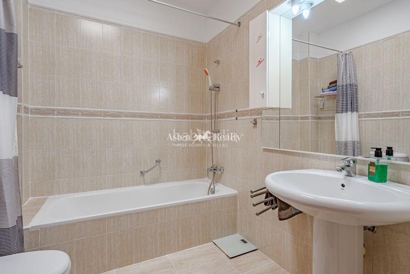 Foto 779baa59-56f3-4ebe-a343-0a47563811a0. Casa a schiera con piscina in Casco Urbano Adeje