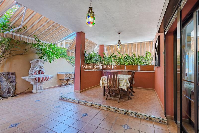 Foto e57a1d8d-4294-4d30-8561-fbaba61a2a34. Casa a schiera con piscina in Casco Urbano Adeje