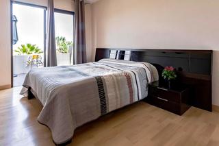 Apartamento  Cataluña. En san eugenio alto