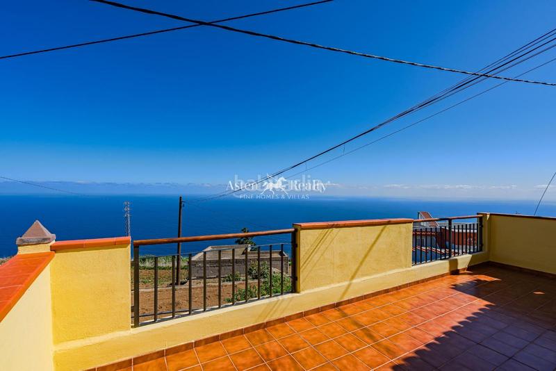 Foto 023845a9-d067-4ae6-90e7-c673dbda9516. Casa  terrera con estupendas vistas al mar en Realejos (Los)