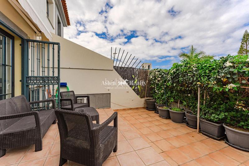 Foto de54e749-2f06-4d82-ae8d-b2ed5947812a. Casa adossada amb aparcament a Playa Fañabé Alto Adeje