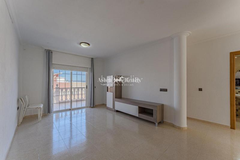 Foto 3ba5de10-9b0e-4484-a900-fd453045a247. Apartment with parking pool in Torviscas Centro y Alto Adeje