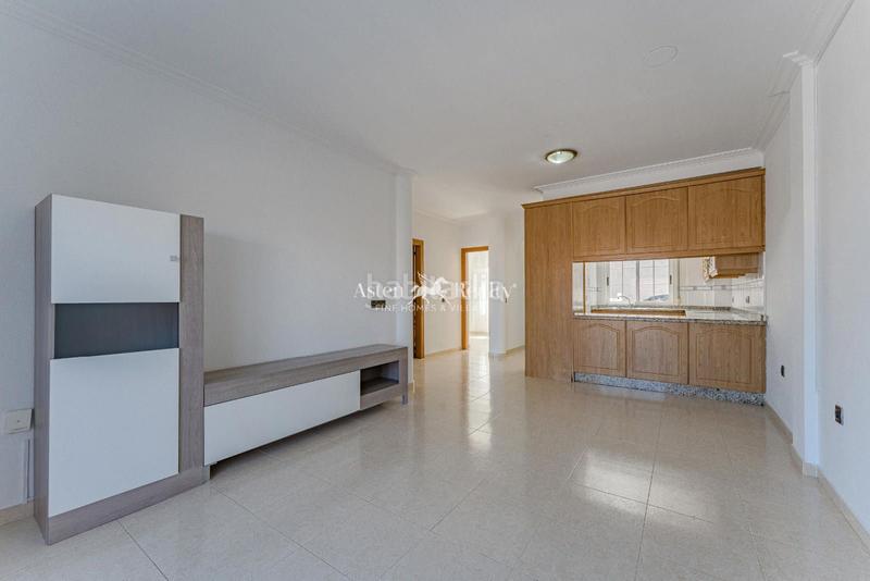 Foto e129b76f-f1c9-4feb-851d-e90214090b06. Apartment with parking pool in Torviscas Centro y Alto Adeje