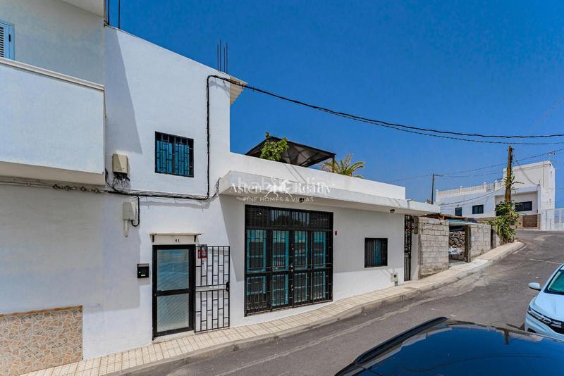 Foto 37b2fc2e-20b5-4869-87cb-e434385f6d60. Maison jumelée avec parking dans Armeñime - Las Moraditas - Las Cancelas Adeje