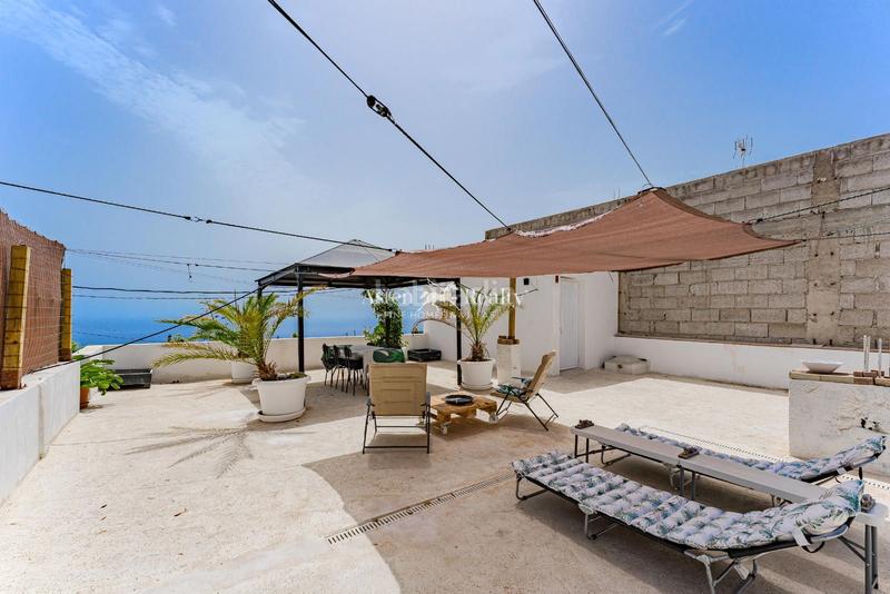 Foto 3c8515c9-7274-4cff-a84e-ed7d25cecf96. Maison jumelée avec parking dans Armeñime - Las Moraditas - Las Cancelas Adeje