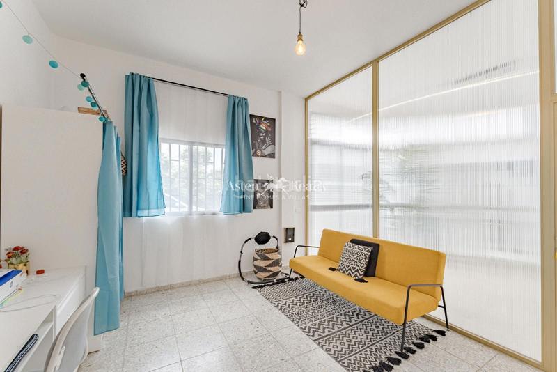 Foto a264d817-d014-496f-a59e-24793b27ec3c. Maison jumelée avec parking dans Armeñime - Las Moraditas - Las Cancelas Adeje