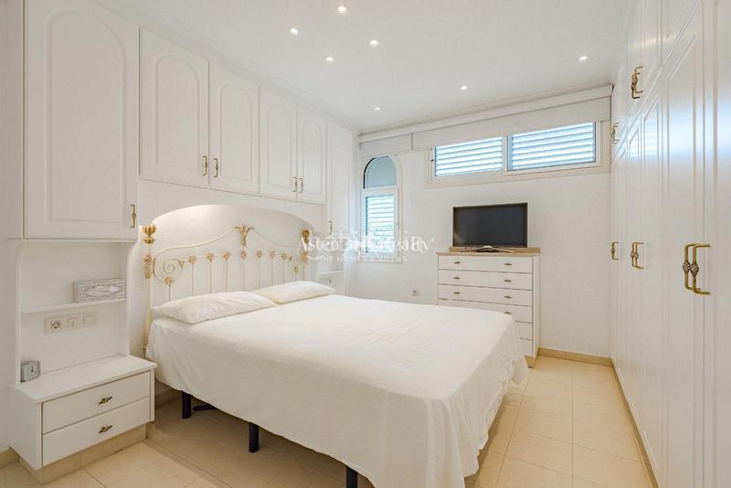 Foto aa2a01be-ece4-479a-b958-550e9fa621ed. Apartament a de colón 3 a San Eugenio Bajo Adeje