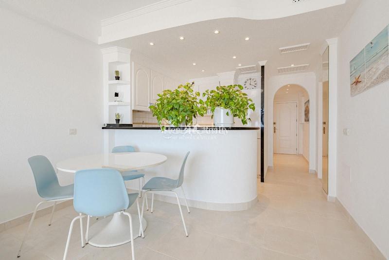 Foto ceb7e81b-4c71-4024-99d4-92c55ae93e1f. Apartament a de colón 3 a San Eugenio Bajo Adeje