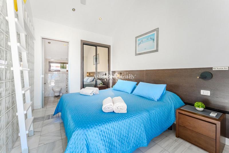 Foto b687dcca-e44e-43b7-b34f-7bafa6f26f34. Duplex con piscina in Playa de las Américas Arona