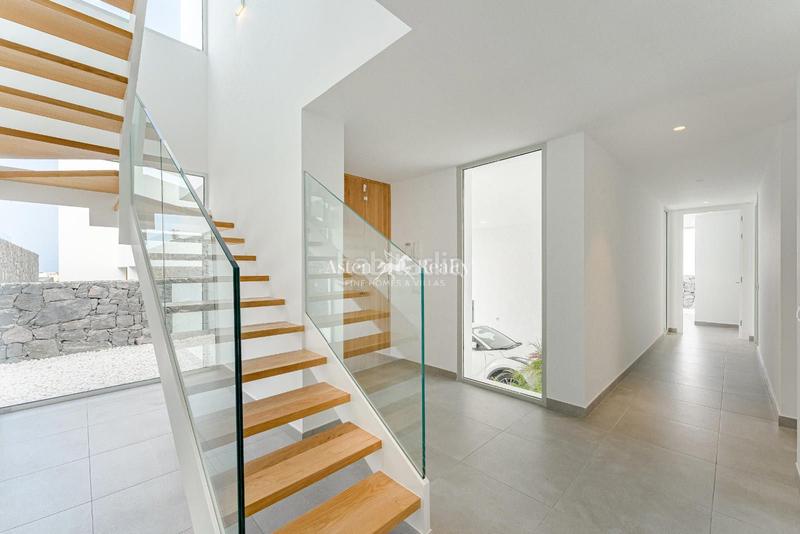 Foto 3feb3118-2e5c-4645-a8e9-a1936a150f4c. Maison avec parking piscine dans Callao Salvaje - Playa Paraíso Adeje