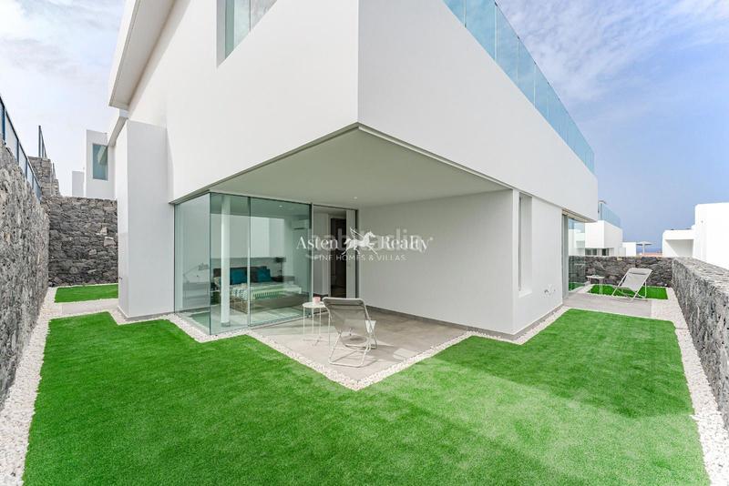 Foto 4be531f5-d96b-4674-9c5f-e30d9618f9dc. Maison avec parking piscine dans Callao Salvaje - Playa Paraíso Adeje