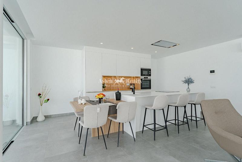 Foto e91f4e47-2dcc-4633-9a66-4b48e6893f0f. Maison avec parking piscine dans Callao Salvaje - Playa Paraíso Adeje