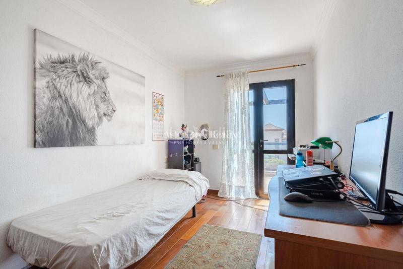 Foto 14734657-041c-4a94-b40f-cdc09f78dc39. Casa adossada amb calefacció aparcament a Casco Urbano Adeje