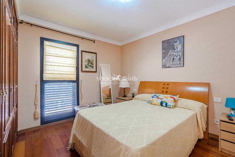 Foto 5051485a-ce28-4e58-8195-be945f7b6241. Casa adossada amb calefacció aparcament a Casco Urbano Adeje