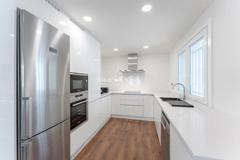 Foto 5c5edbf4-d7d0-4180-94b5-7fd2c48eb0a0. Chalet  independiente con 3 dormitorios y garaje cerrado, en el corazón . en Adeje