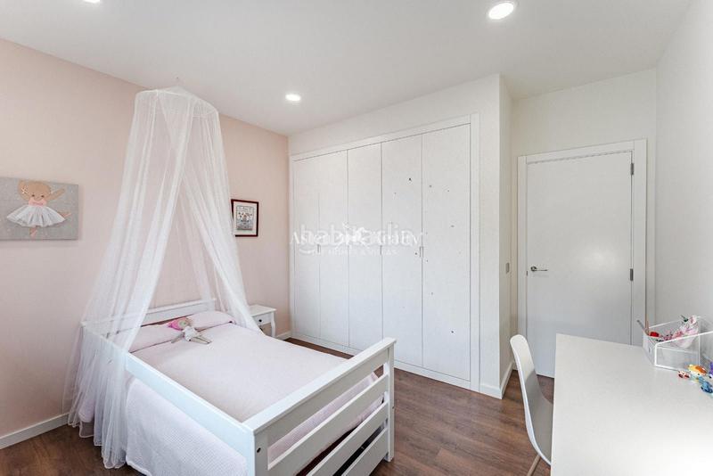 Foto a8291673-cfd1-4598-87ef-8e7b8f0c196f. Chalet  independiente con 3 dormitorios y garaje cerrado, en el corazón . en Adeje