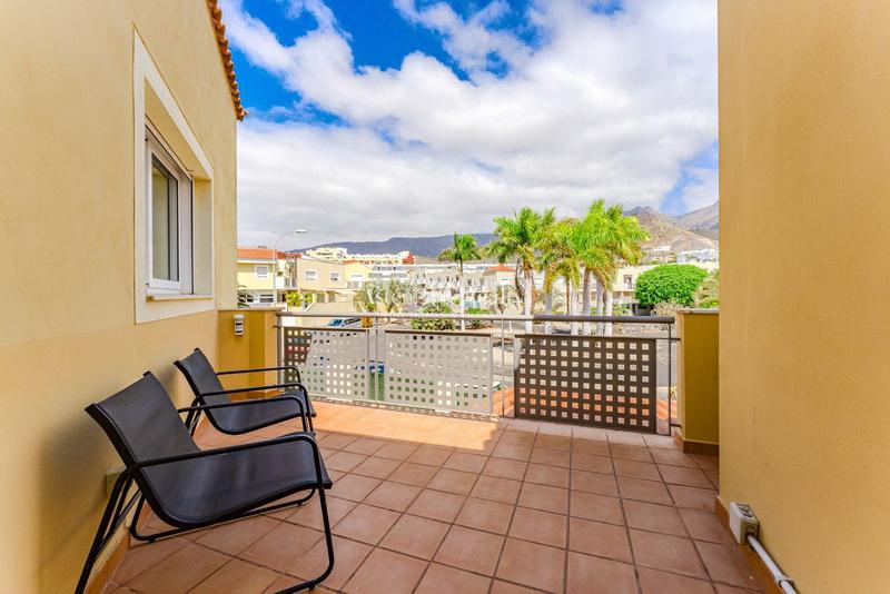 Foto c6186944-bf1b-4703-b8a4-b2943b1dabb2. Reihenhaus mit heizung parking pool in Playa Fañabé Alto Adeje