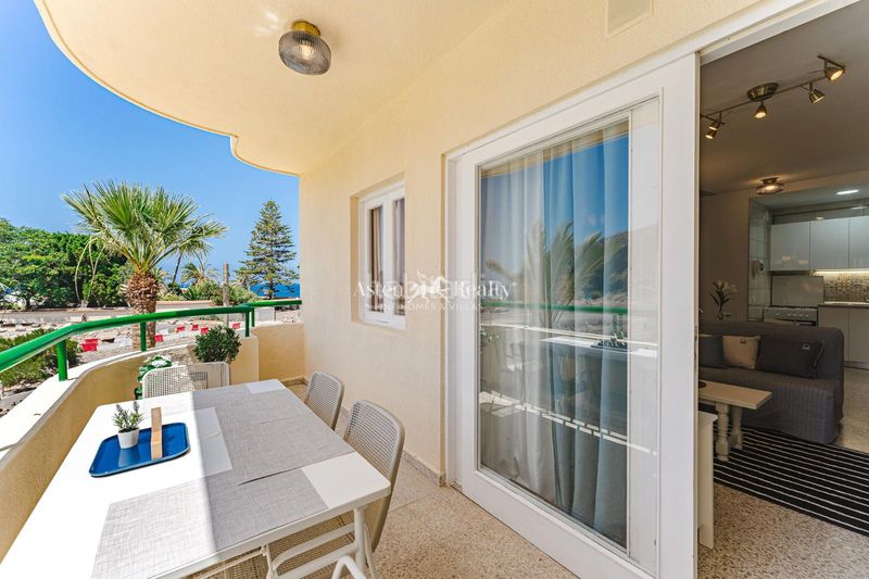 Foto 06847160-2a28-4a7b-9531-5da4bae8e6a0. Apartamento en juan carlos i 40 en Los Cristianos en Arona