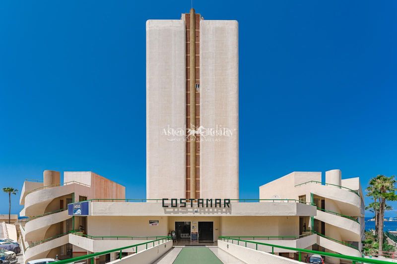 Foto 73105a6d-8506-42ff-8a77-a0c0e500c6f0. Apartamento en juan carlos i 40 en Los Cristianos en Arona