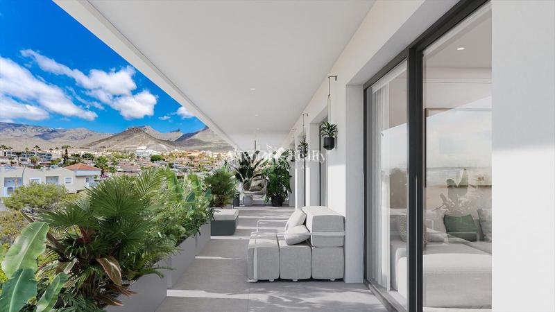 Foto 06be2ae0-9ab9-4b4b-ad11-1385813b85a2. Dachwohnung mit parking pool in Playa Fañabé Alto Adeje