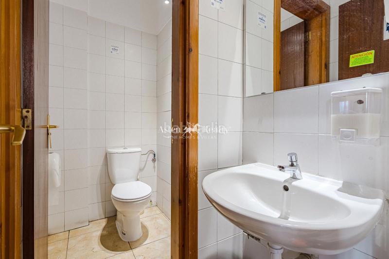 Foto 3f6464c5-6504-4490-91ed-6bf172297d64. Local commercial dans Playa de las Américas Arona