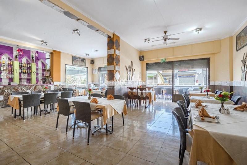 Foto bafaf1de-16d5-4d4b-ad96-183191196c7f. Local commercial dans Playa de las Américas Arona