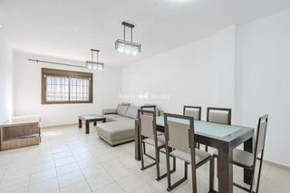 Casa adosada en Montana claro 9. En venta adosado de 4 habitaciones y 3 baños con garaje privado