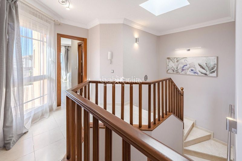 Foto 86bf5b31-c291-4ae8-a31c-1fd37abdda77. Casa amb aparcament piscina a Los Cristianos Arona