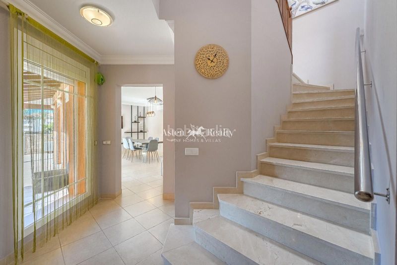 Foto 89f89f90-ff06-4519-8eac-fcc8e629c144. Casa amb aparcament piscina a Los Cristianos Arona