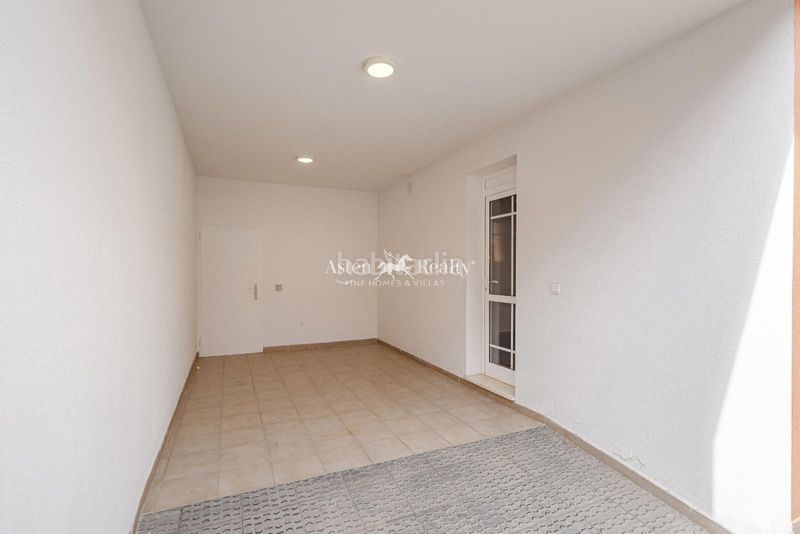 Foto cd4b3d3c-cfc4-499c-924e-c02a8dfdd6b2. Casa amb aparcament piscina a Los Cristianos Arona