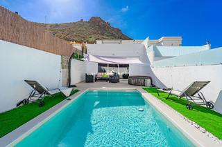 Casa  Galicia. En torviscas alto