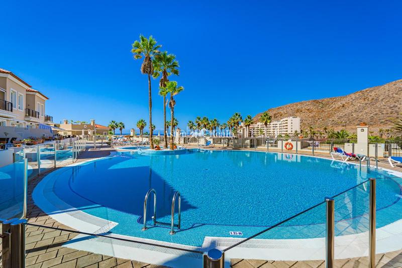 Foto bdfb295f-a556-4a23-bfdf-6eecbbe17344. Dúplex amb aparcament piscina a Palm - Mar Arona