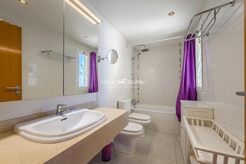 Foto 8e6aa001-9044-4954-8780-97467775a88c. Casa adossada amb calefacció aparcament piscina a Adeje