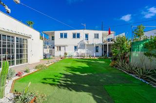 Xalet a La balsa 19. Casa con 3 apartamentos en venta en cho ii