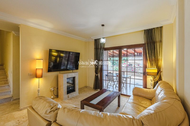 Foto d62b2e58-9516-4678-bac0-7b96bb41e72d. Casa adossada amb aparcament piscina a Playa del Duque Adeje