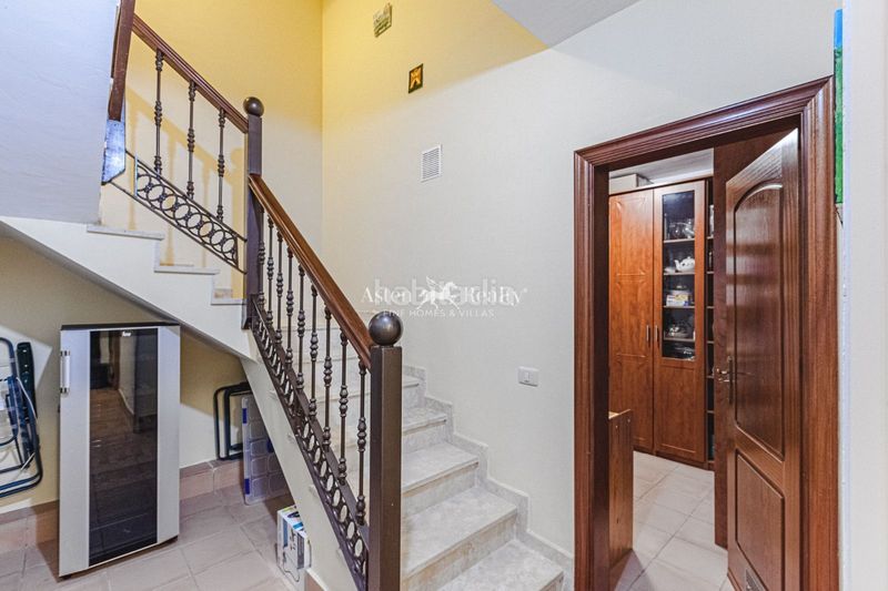 Foto e88d678e-7c73-476e-86f6-b445cdc6723a. Casa adossada amb aparcament piscina a Playa del Duque Adeje