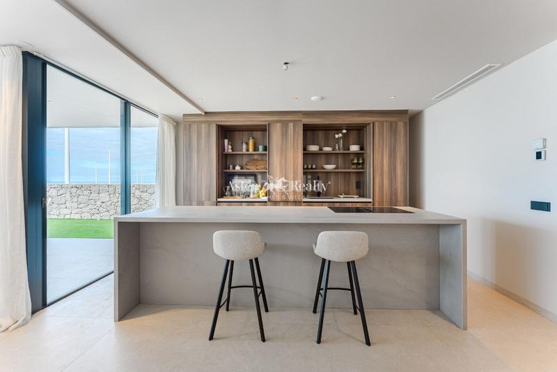 Foto 763b75ae-2fa2-4fff-8f0f-06dbec47e7fd. Attico con parcheggio piscina in Callao Salvaje - Playa Paraíso Adeje