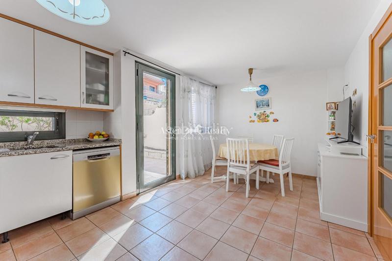 Foto 4aad56da-b5aa-4578-82bc-30b87d530e74. Casa a schiera con parcheggio piscina in Callao Salvaje - Playa Paraíso Adeje
