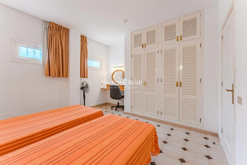 Foto 0ff2afa1-72c4-4131-8269-4f73875c407d. Apartament amb piscina a San Eugenio Alto Adeje